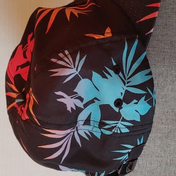 🥳Host Pick🥳COLOURFUL BILLABONG BASEBALL CAP - Picture 2 of 9